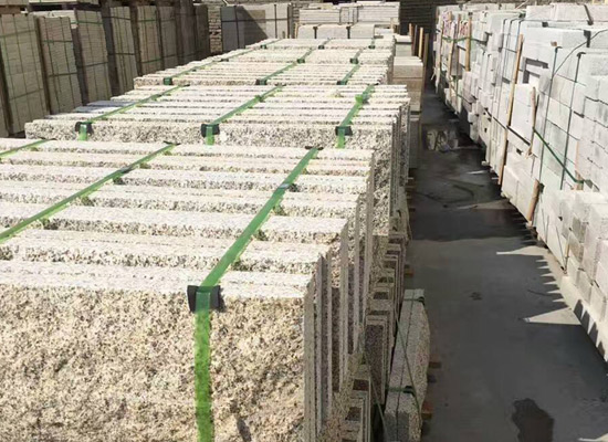 山东芝麻黑石材产地厂家(图3) 山东芝麻黑石材产地厂家(图3)