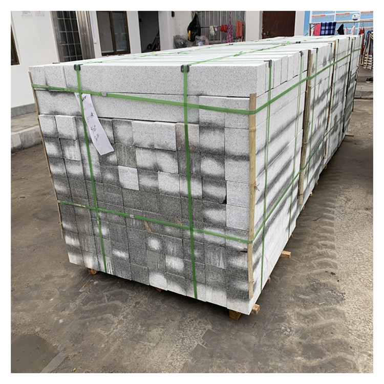 天然花岗岩石材时间长了会掉色吗？