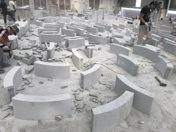 石材铺装留缝处理的必备工具和材料推荐!(图3) 石材铺装留缝处理的必备工具和材料推荐!(图3)